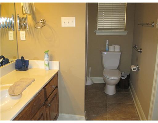19392 Crawford Road, Unit B2 Covington, LA 70433 - Photo 8 of 12 Gallery Image 8