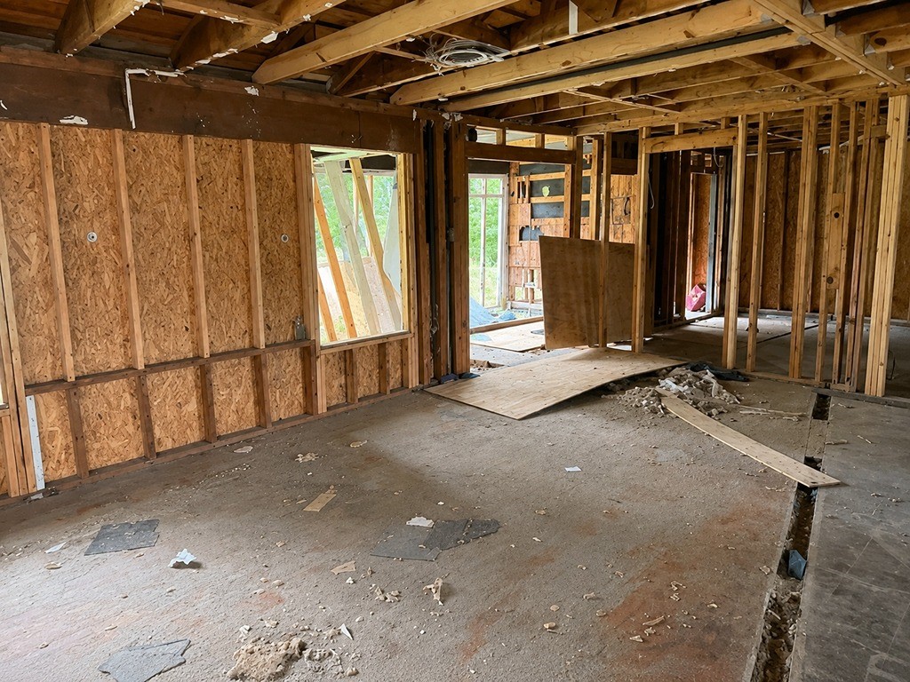 5822 Lyndhurst Drive Houston, TX 77033 - Photo 8 of 10