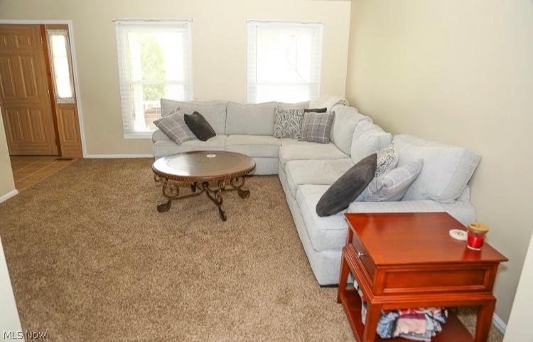 5909 Oak Point Road Lorain, OH 44053 - Photo 5 of 21 Gallery Image 5