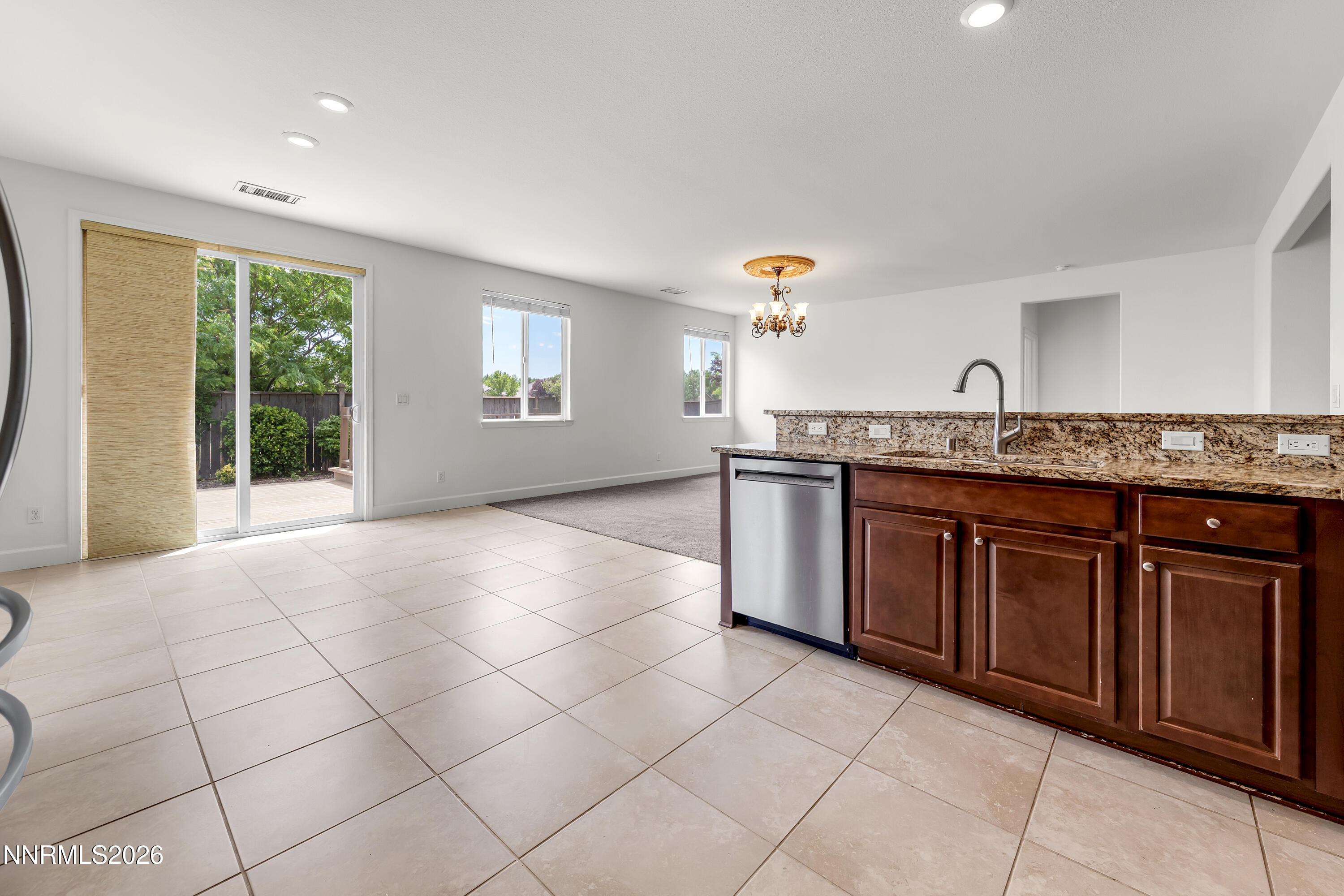 6976 Woodward Road Sparks, NV 89436 - Photo 12 of 46 Woodward6976-012