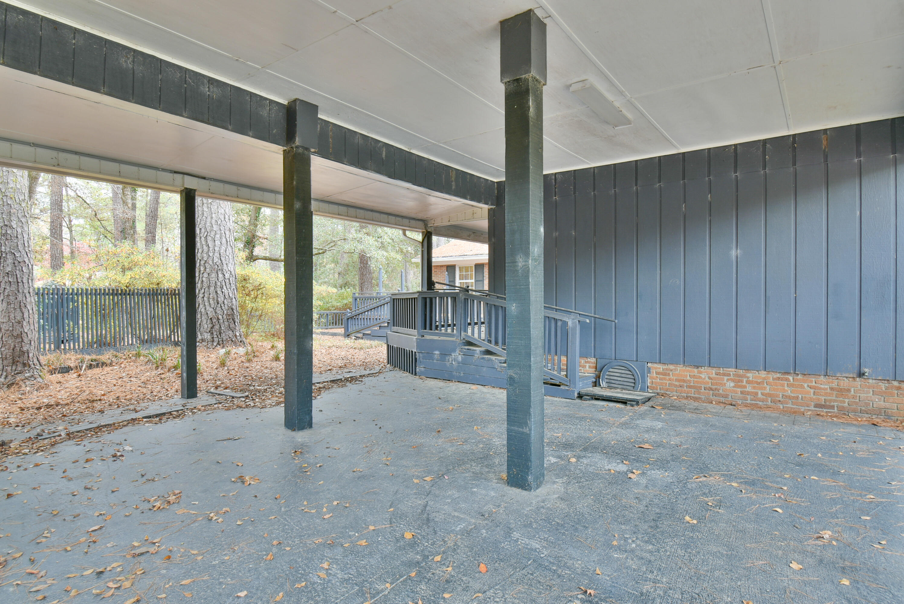 201 Fenwick Road Walterboro, SC 29488 - Photo 6 of 36 DSC_0737