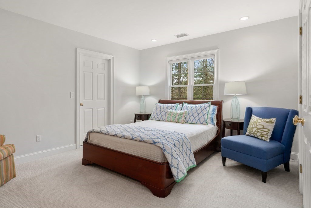 4 Cobblestone Circle Wayland, MA 01778 - Photo 24 of 40