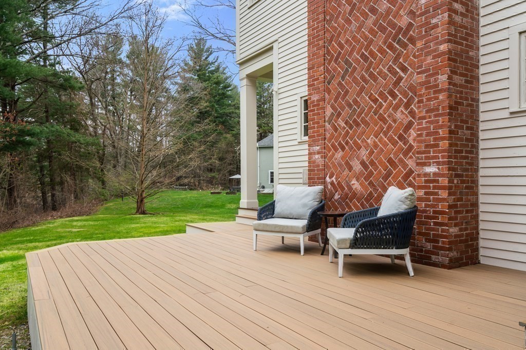 4 Cobblestone Circle Wayland, MA 01778 - Photo 32 of 40