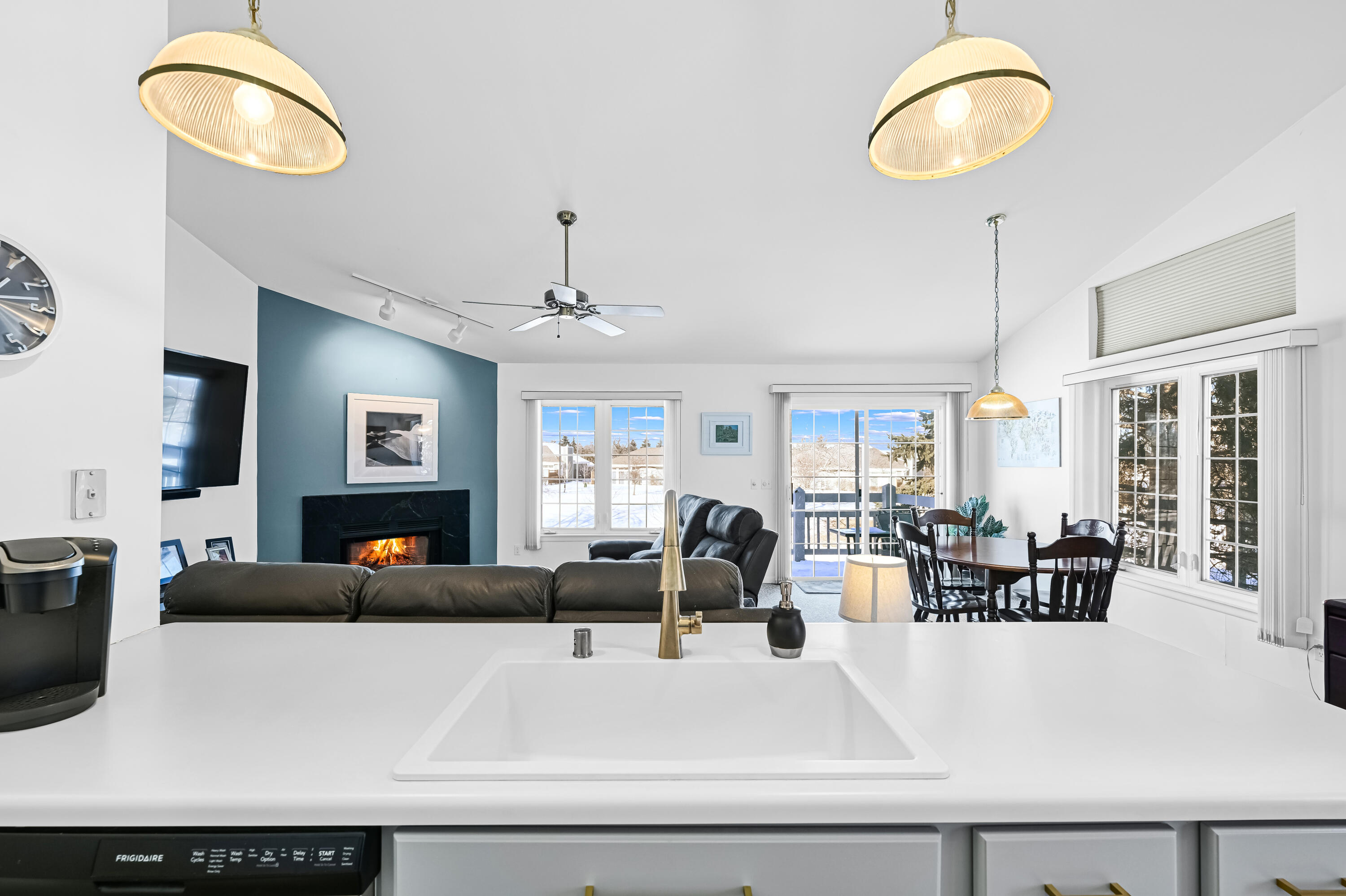 708 Geneva National Avenue North, Unit N Geneva, WI 53147 - Photo 12 of 31 DSC_2 (5)