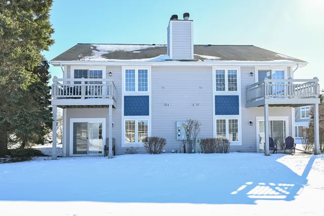 $197,000 | 708 Geneva National Avenue North, Unit N, Geneva, WI 53147