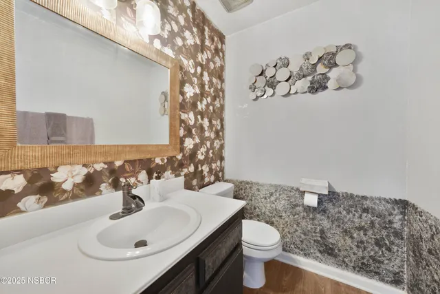 $374,900 | 135 North J Street, Lompoc, CA 93436