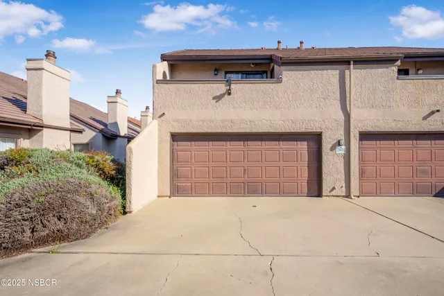 $374,900 | 135 North J Street, Lompoc, CA 93436