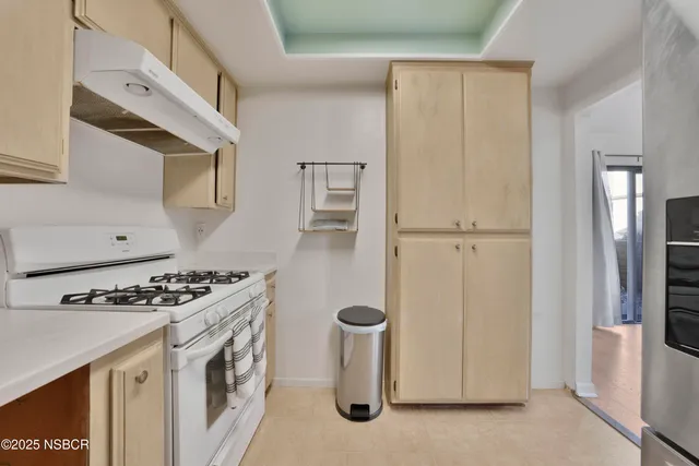 $374,900 | 135 North J Street, Lompoc, CA 93436