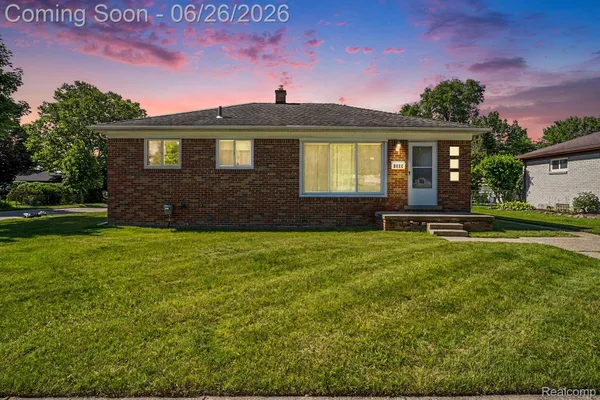 $250,000 | 1209 Massoit Road, Clawson, MI 48017