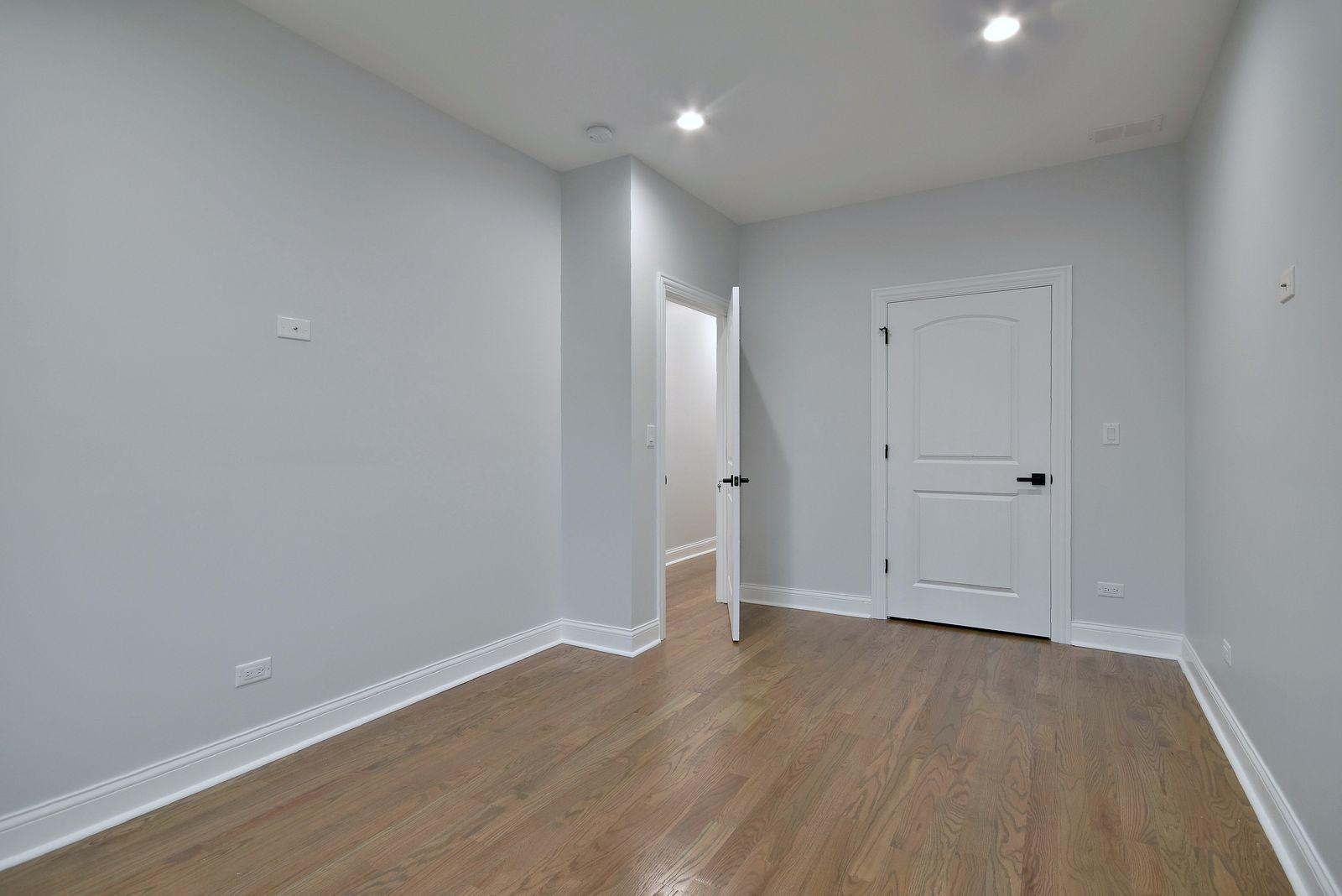 1501 North Springfield Avenue Chicago, IL 60651 - Photo 30 of 43