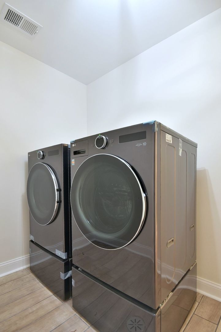 1501 North Springfield Avenue Chicago, IL 60651 - Photo 42 of 43