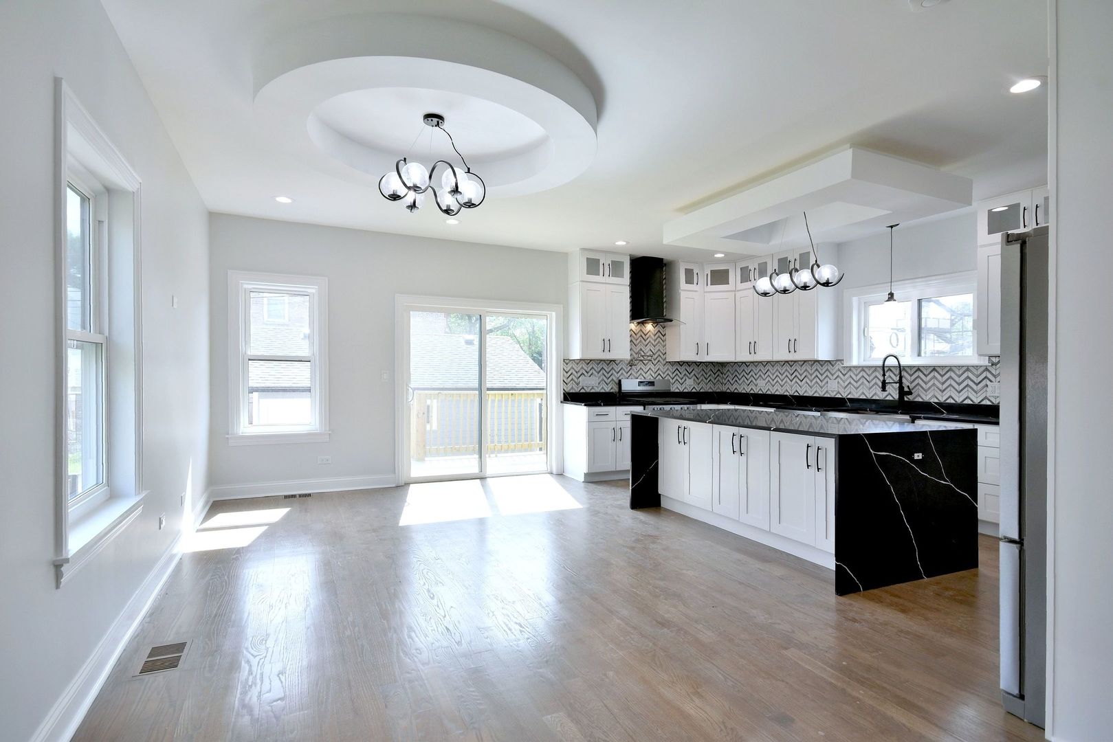 1501 North Springfield Avenue Chicago, IL 60651 - Photo 7 of 43