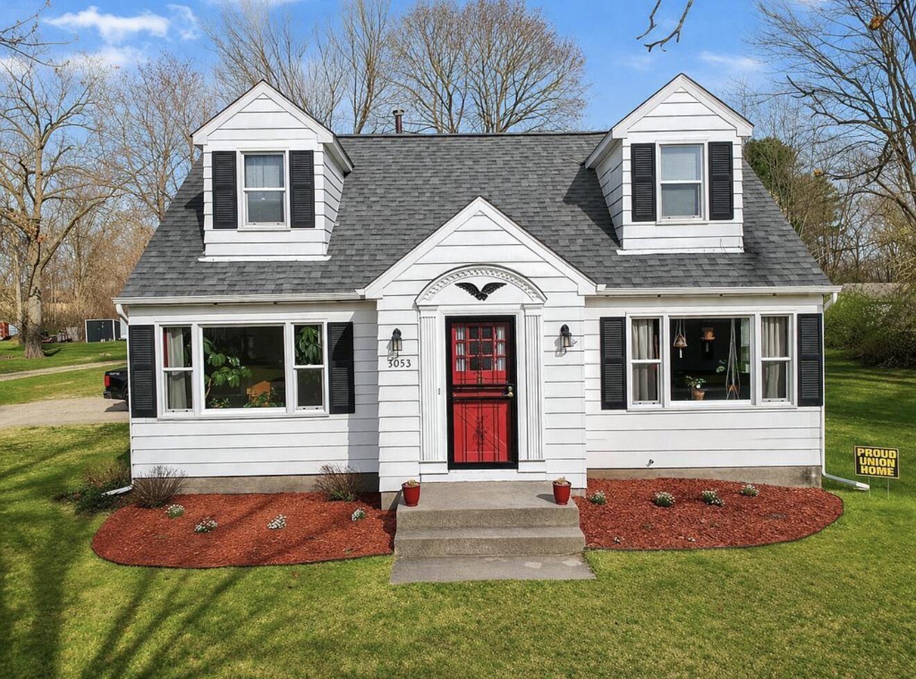 3053 South 3rd Street Niles, MI 49120 - Photo 2 of 26 IMG_6846