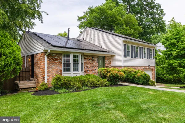 $999,990 | 8719 Postoak Road, Potomac, MD 20854