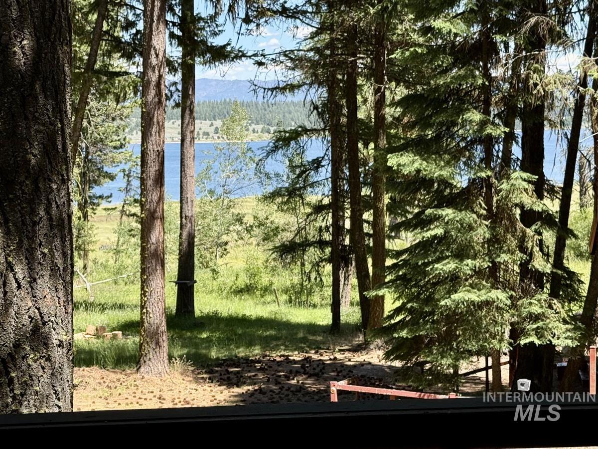 9 Victoria Way Cascade, ID 83611 - Photo 6 of 21