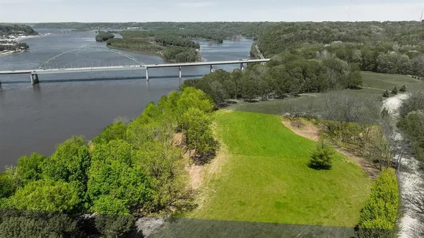 $590,000 | Lot 2 Wolff Hazel Green, Hazel Green, WI 53811