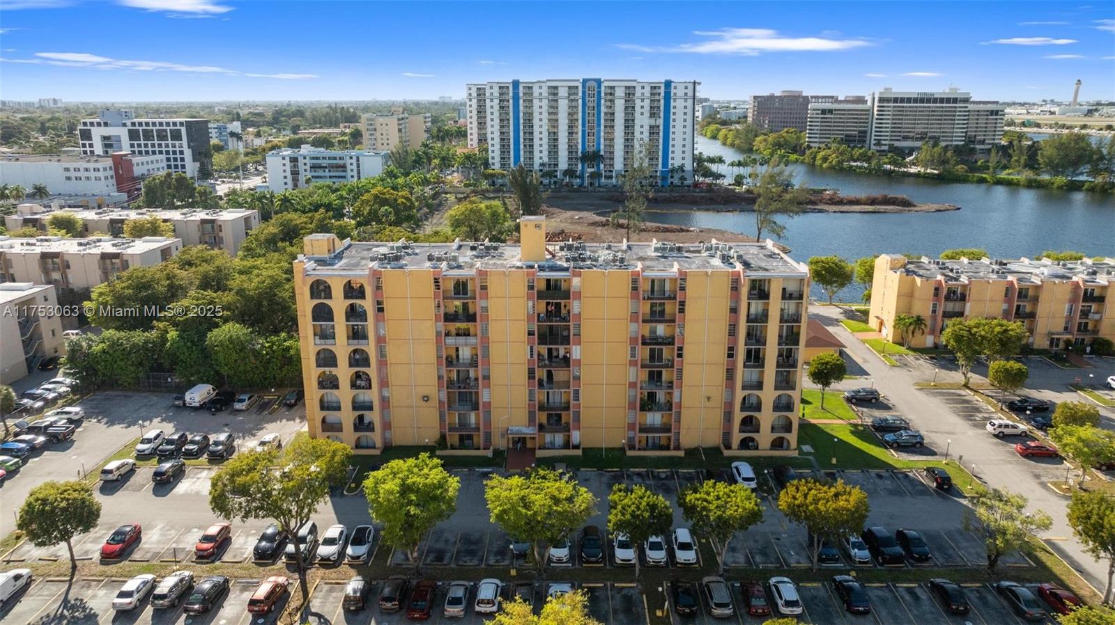 4801 Northwest 7th Street, Unit 10916 Miami, FL 33126 - Photo 20 of 24