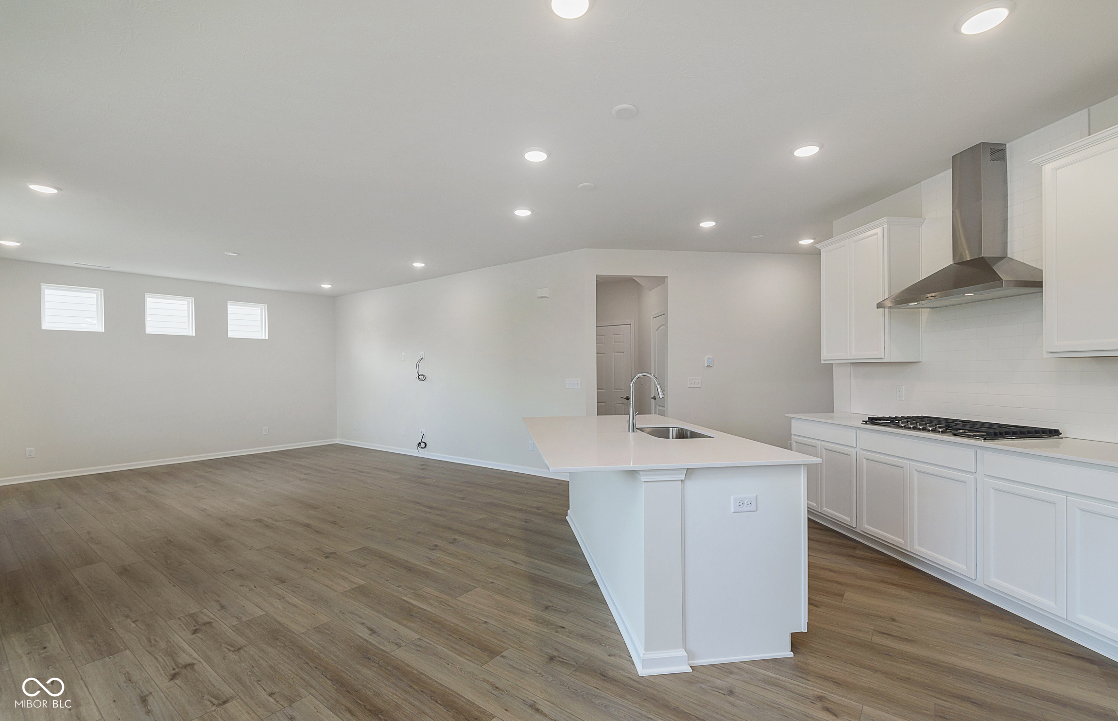 571 Corbin Way Avon, IN 46123 - Photo 6 of 27