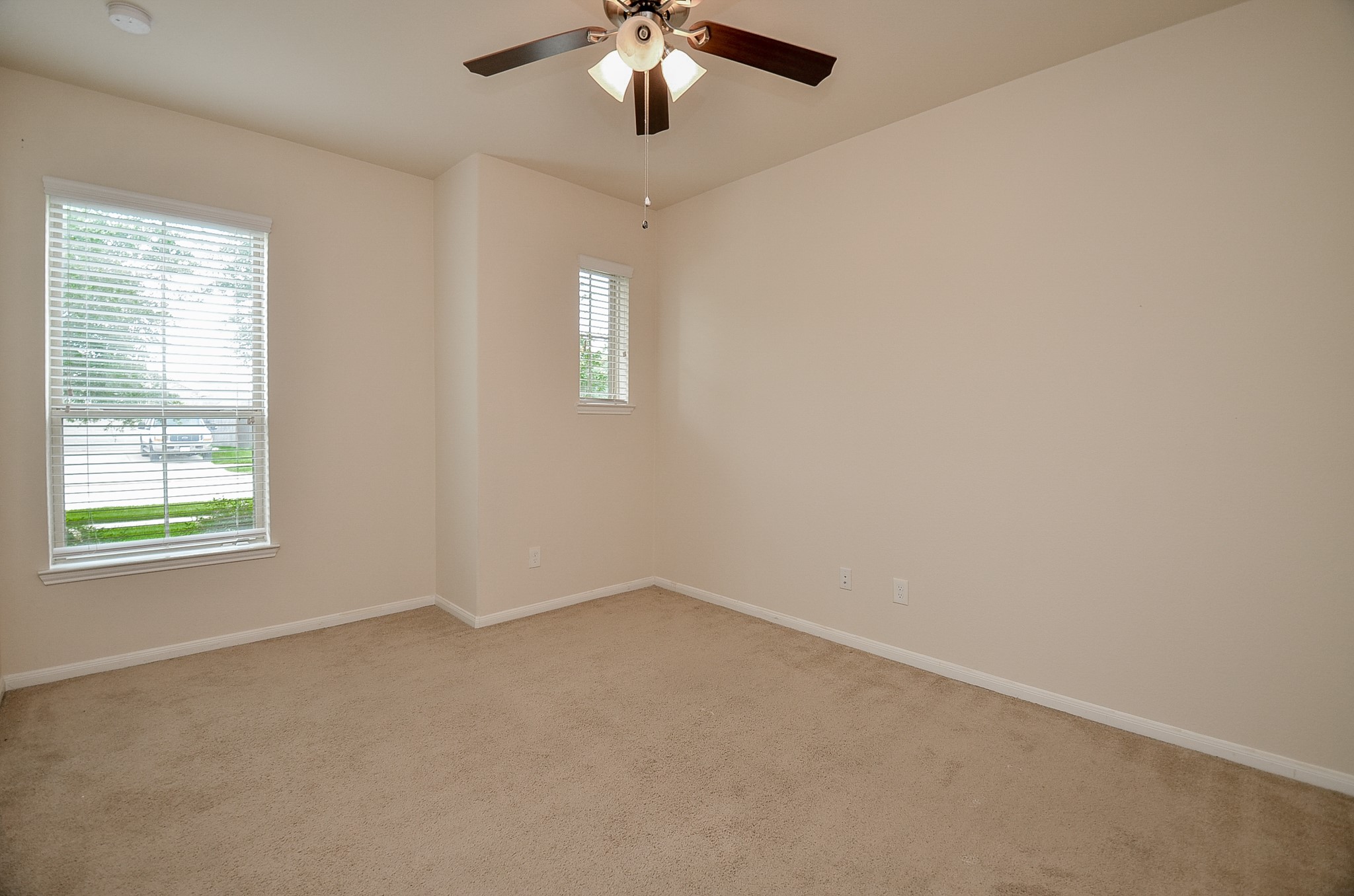 2227 Leonetti Lane Rosenberg, TX 77471 - Photo 12 of 47 1st bedroom