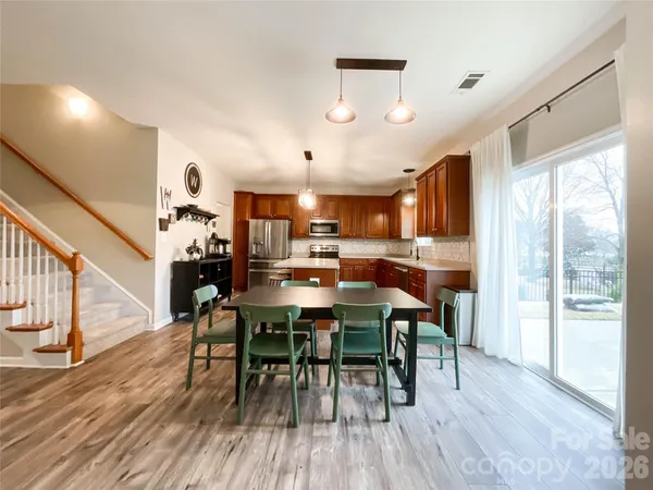 $529,999 | 2005 Blue Iris Drive, Matthews, NC 28104