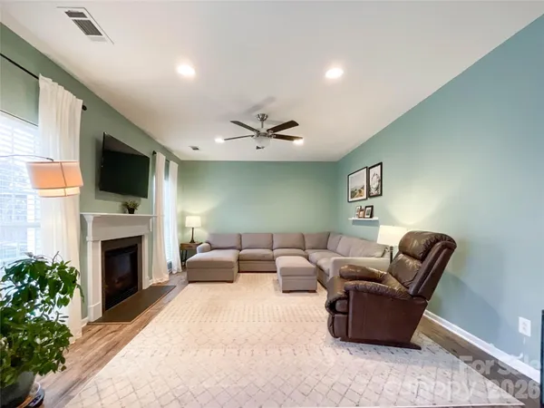 $529,999 | 2005 Blue Iris Drive, Matthews, NC 28104