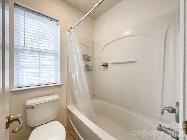 $529,999 | 2005 Blue Iris Drive, Matthews, NC 28104