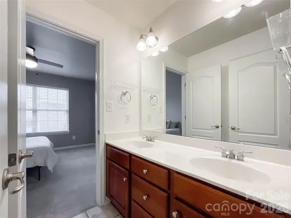 $529,999 | 2005 Blue Iris Drive, Matthews, NC 28104