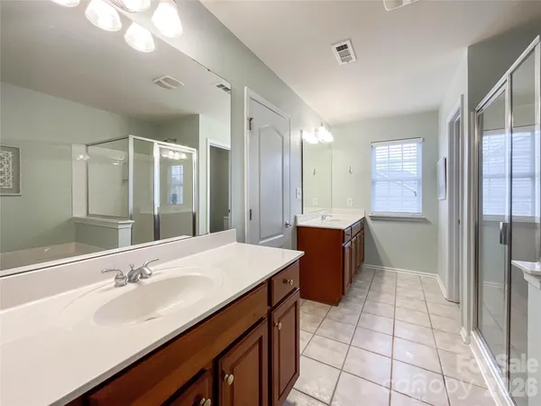 $529,999 | 2005 Blue Iris Drive, Matthews, NC 28104