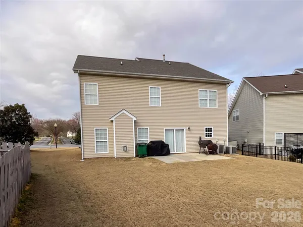 $529,999 | 2005 Blue Iris Drive, Matthews, NC 28104
