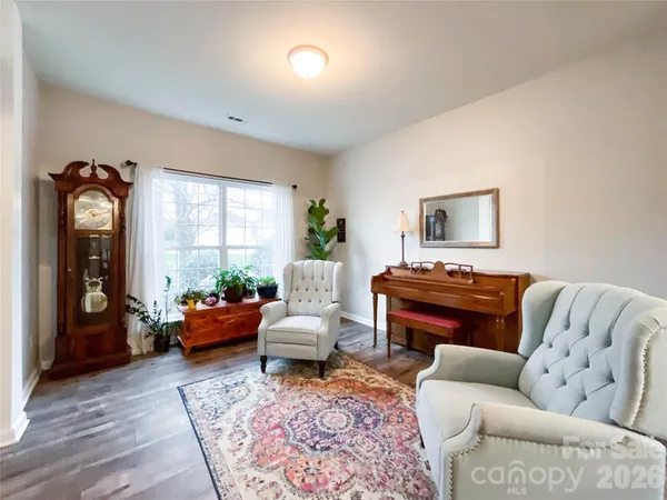 $529,999 | 2005 Blue Iris Drive, Matthews, NC 28104