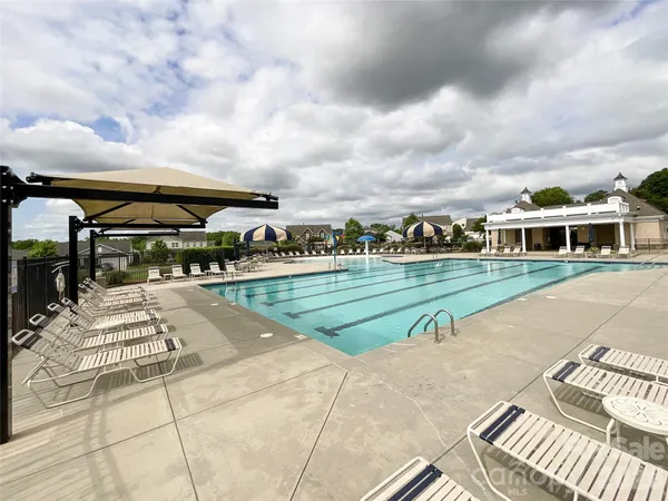 $529,999 | 2005 Blue Iris Drive, Matthews, NC 28104