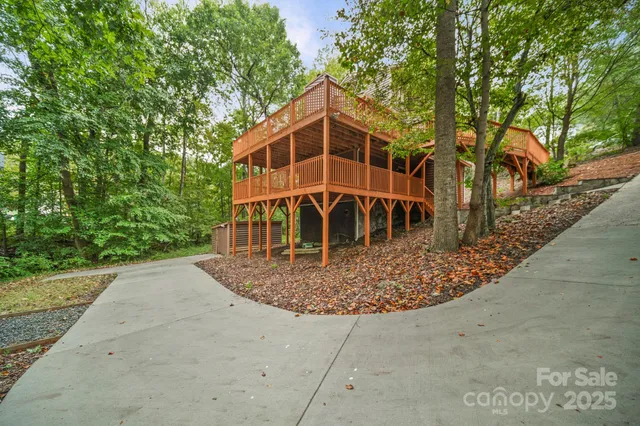 $399,900 | 8012 Briardale Drive, Charlotte, NC 28212