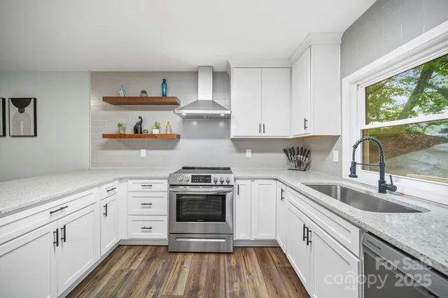 $399,900 | 8012 Briardale Drive, Charlotte, NC 28212