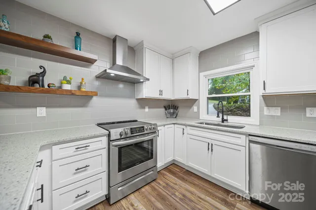 $399,900 | 8012 Briardale Drive, Charlotte, NC 28212