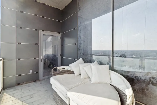 $5,250 | 210 Lavaca Street, Unit 1802, Austin, TX 78701