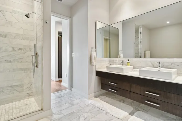 $5,250 | 210 Lavaca Street, Unit 1802, Austin, TX 78701