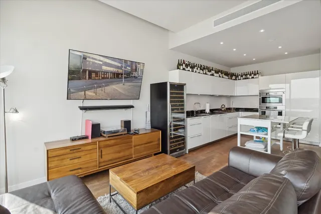 $5,250 | 210 Lavaca Street, Unit 1802, Austin, TX 78701