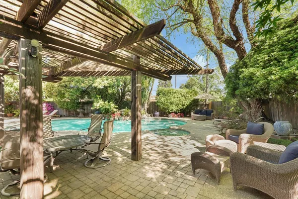 $699,000 | 306 Bella Vista Drive, Lodi, CA 95242