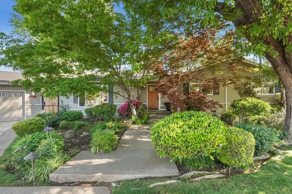 $699,000 | 306 Bella Vista Drive, Lodi, CA 95242