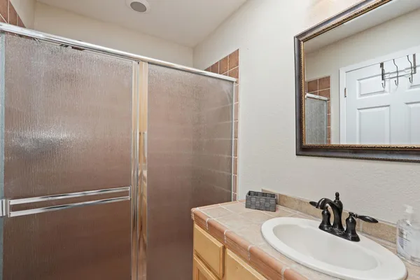 $699,000 | 306 Bella Vista Drive, Lodi, CA 95242