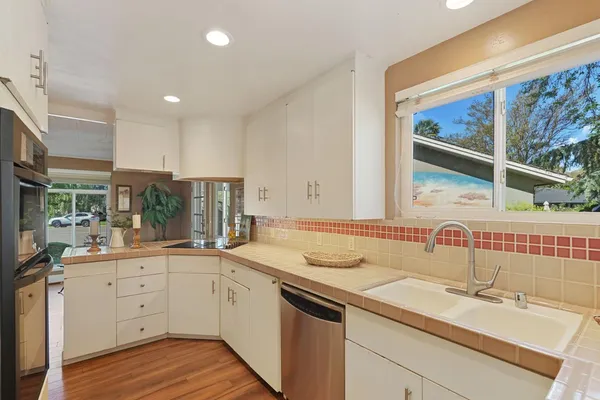 $699,000 | 306 Bella Vista Drive, Lodi, CA 95242