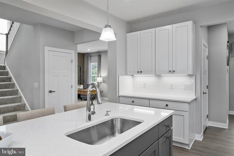 3422 Fox Pointe Lane York, PA 17404 - Photo 13 of 27 a kitchen with a sink and a refrigerator