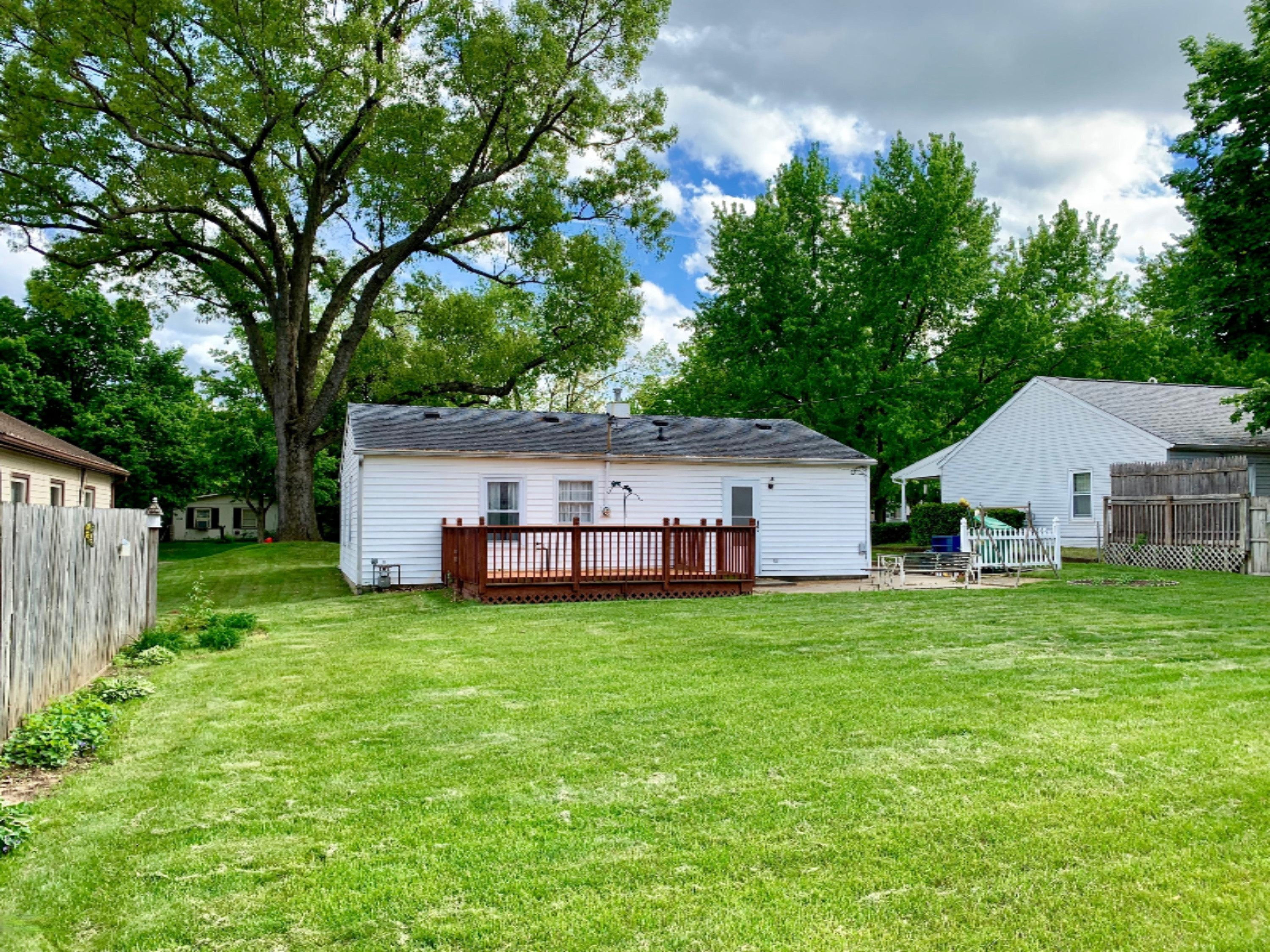 1513 Fulkerson Road Niles, MI 49120 - Photo 4 of 21 IMG-1486