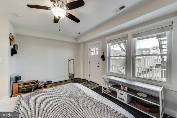 $2,650 | 426 18th Street Northeast, Unit 2, Washington, DC 20002