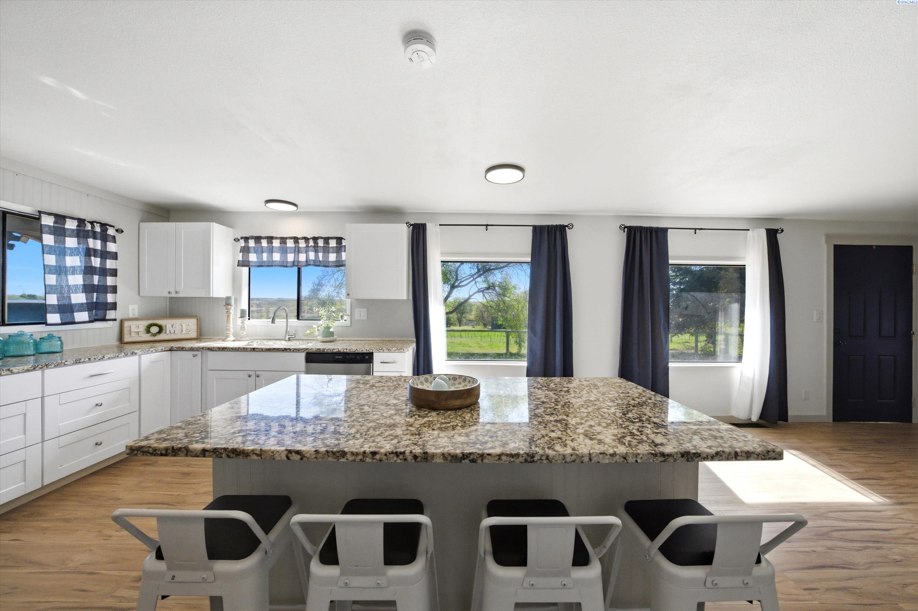 351 Eltopia West Road Eltopia, WA 99330 - Photo 12 of 39 Gallery Image 12