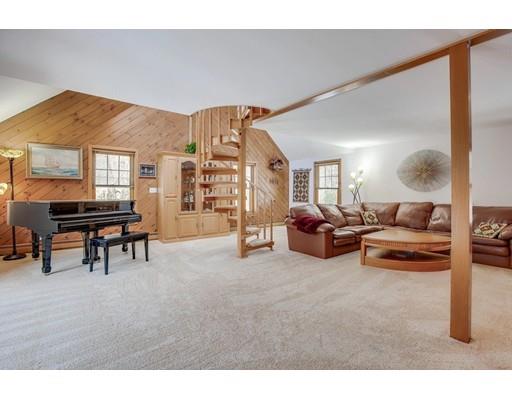 536 Springs Road Bedford, MA 01730 - Photo 14 of 30 Gallery Image 14
