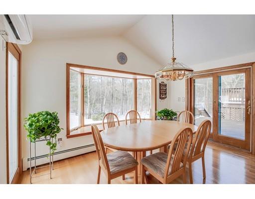 536 Springs Road Bedford, MA 01730 - Photo 6 of 30 Gallery Image 6
