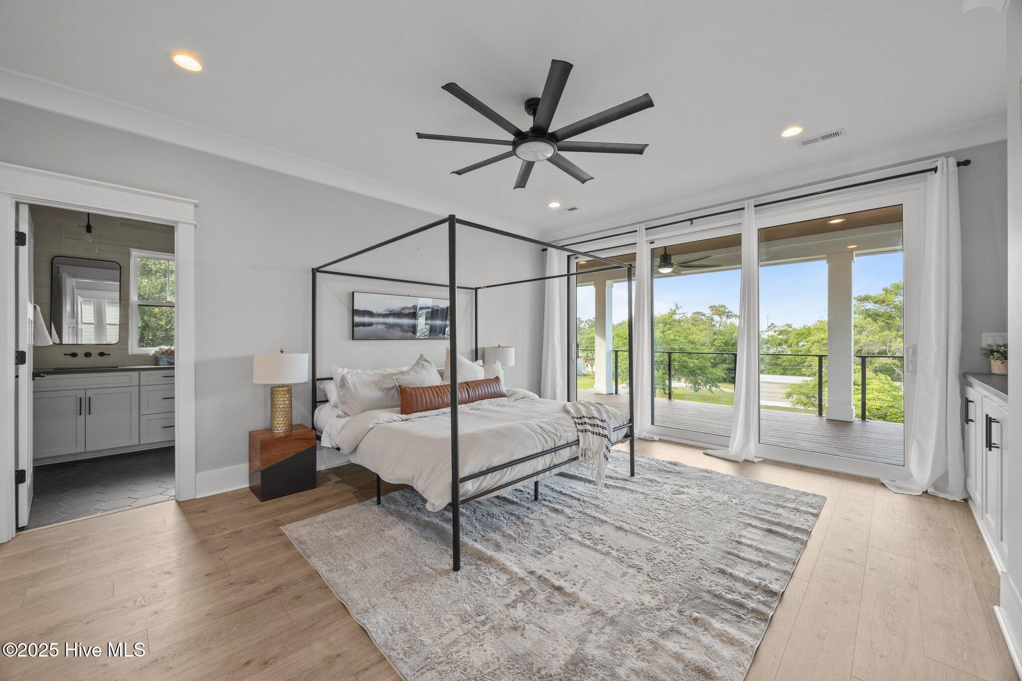 104 Diamond Point Surf City, NC 28445 - Photo 29 of 72 55-web-or-mls-IMG_4957