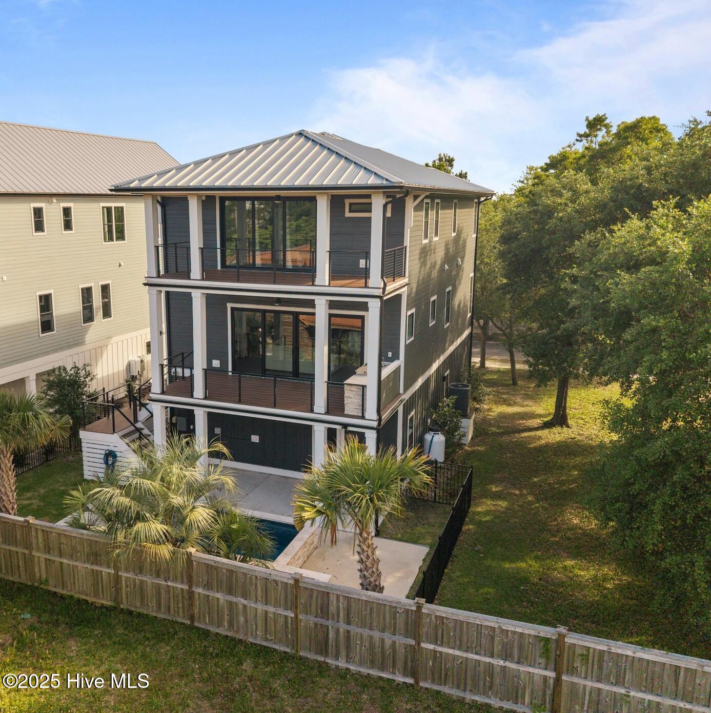 104 Diamond Point Surf City, NC 28445 - Photo 62 of 72 7-web-or-mls-DJI_20250514171907_0008_D
