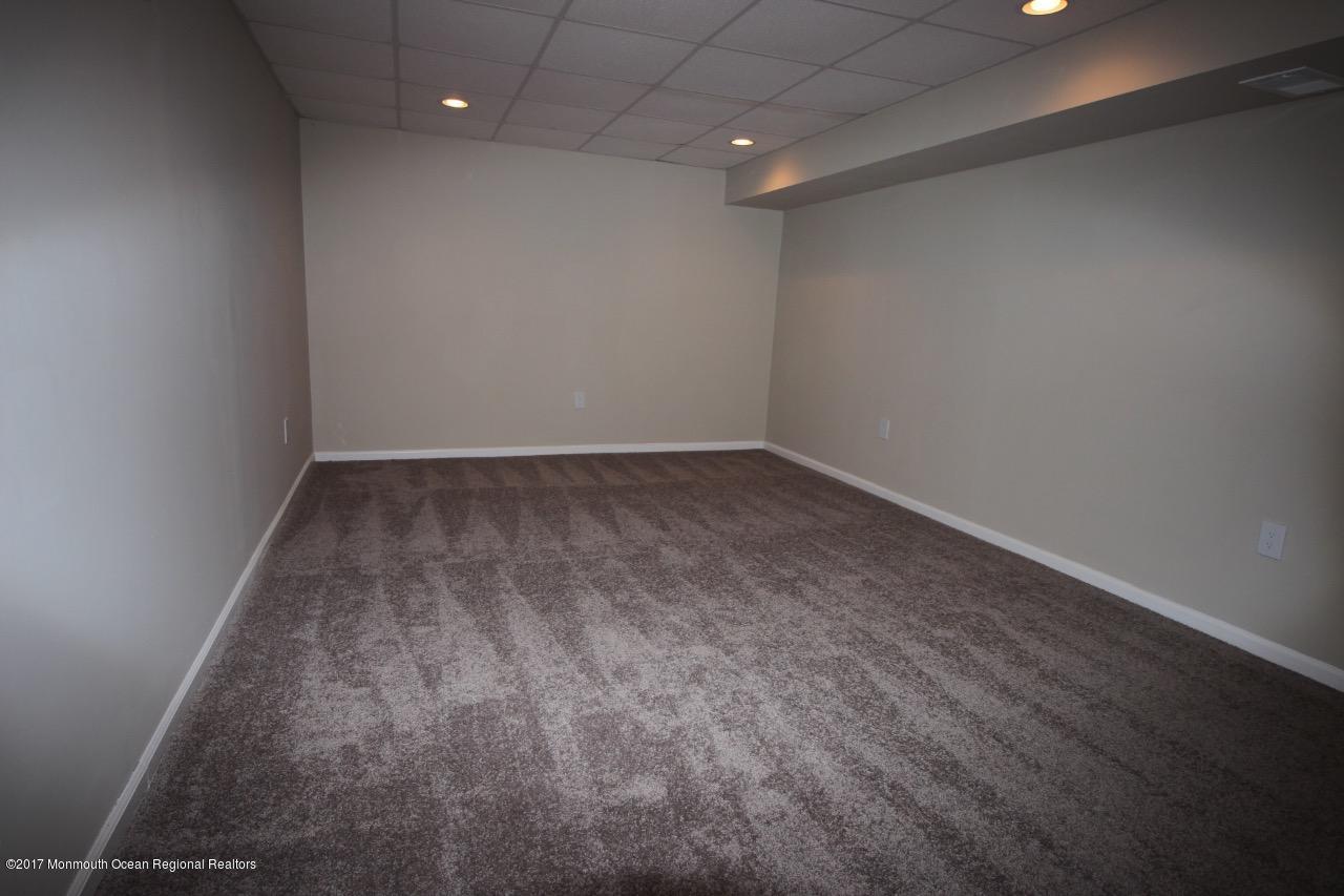 737 Pinehurst Road New Egypt, NJ 08533 - Photo 11 of 28 IMG3902